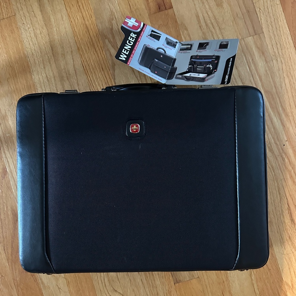 Wenger Black Expandable Laptop Briefcase